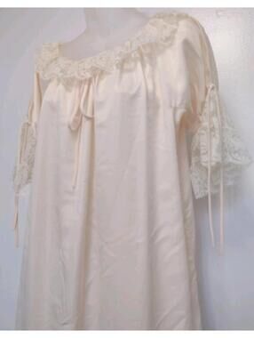 Gris Lingerie Victorian Satin Nightgown Blush Champagne Lace Ruffle Sz S